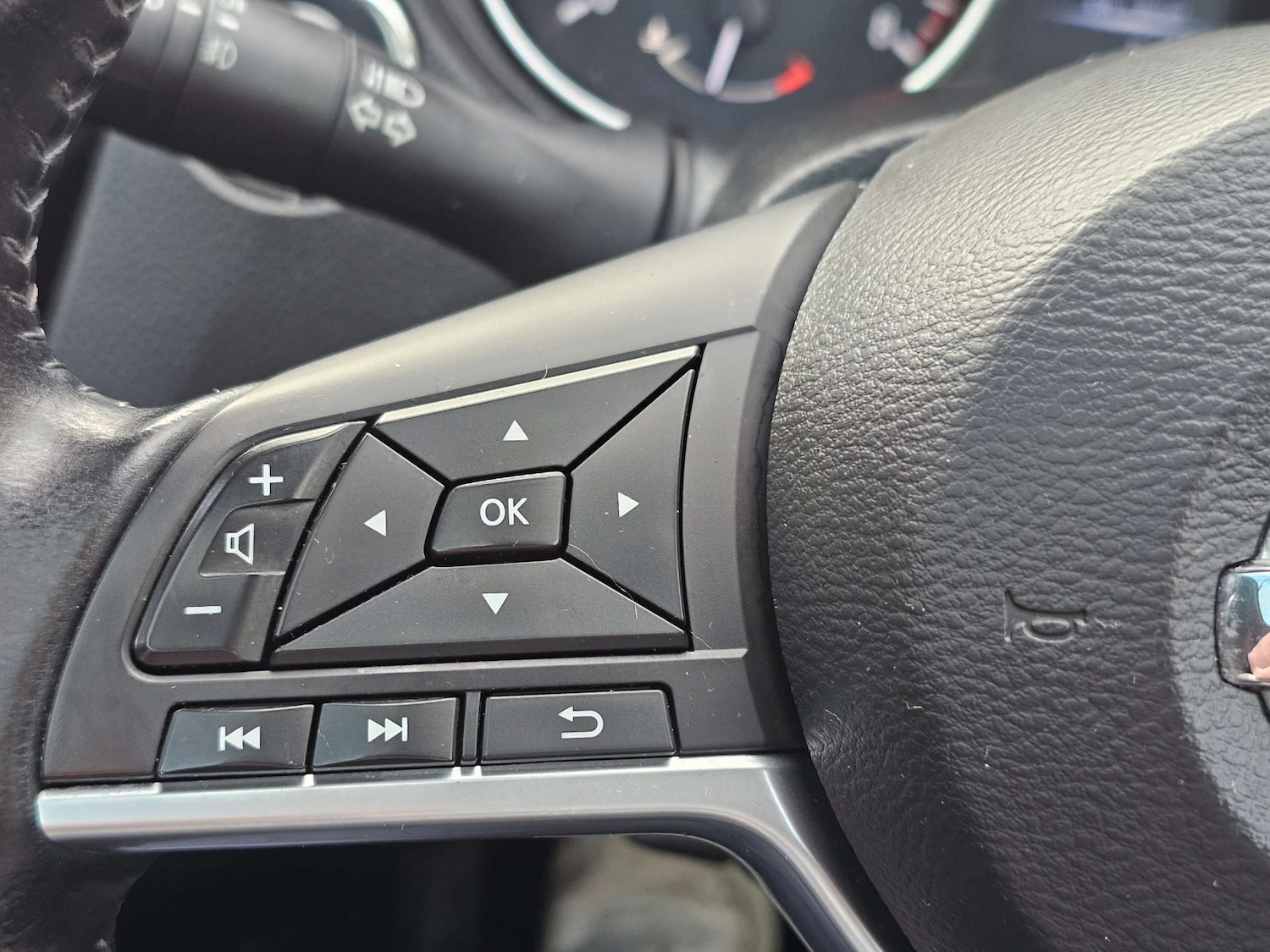 Used Nissan Qashqai 2017 for sale - 77409038: Photo 28