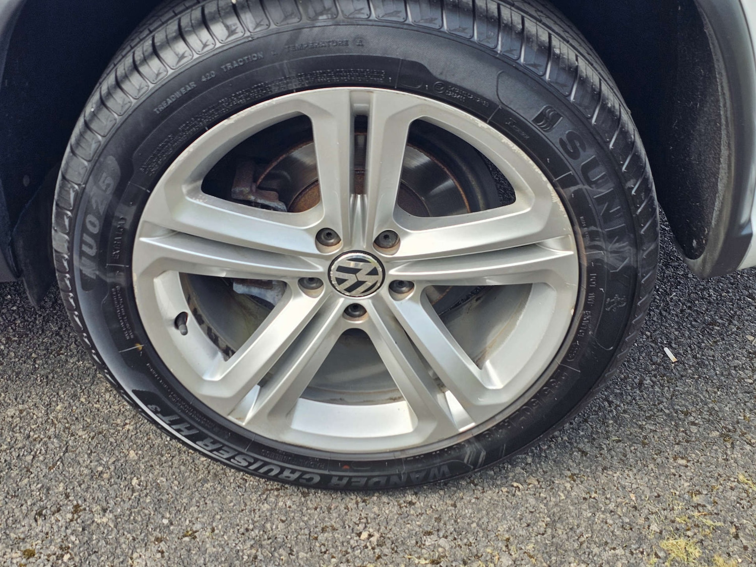 Used Volkswagen Tiguan 2015 for sale - 77989964: Photo 14