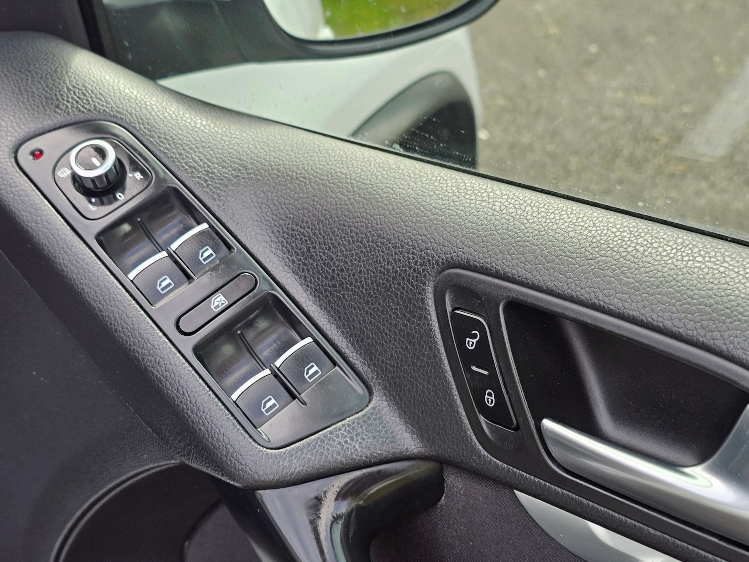 Used Volkswagen Tiguan 2015 for sale - 77989964: Photo 23