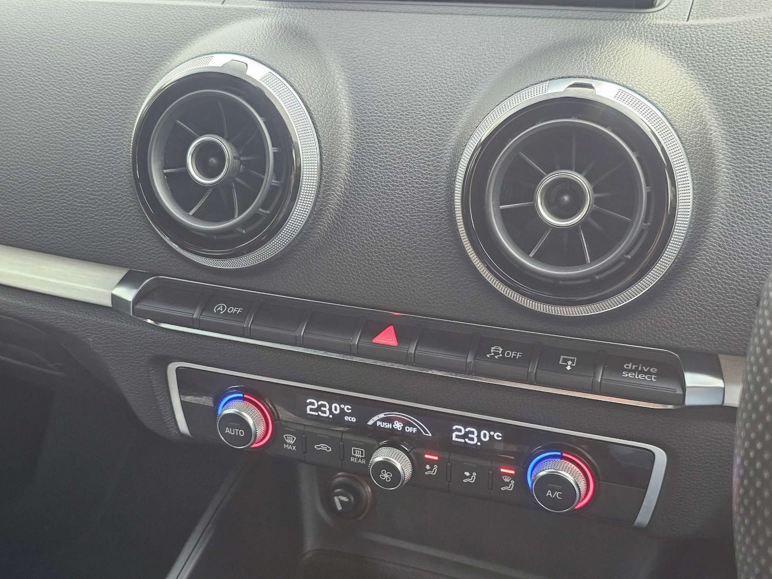 Used Audi A3 2014 for sale - 77991960: Photo 24