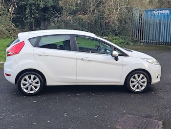 Used Ford Fiesta 2010 for sale - 76934885: Photo