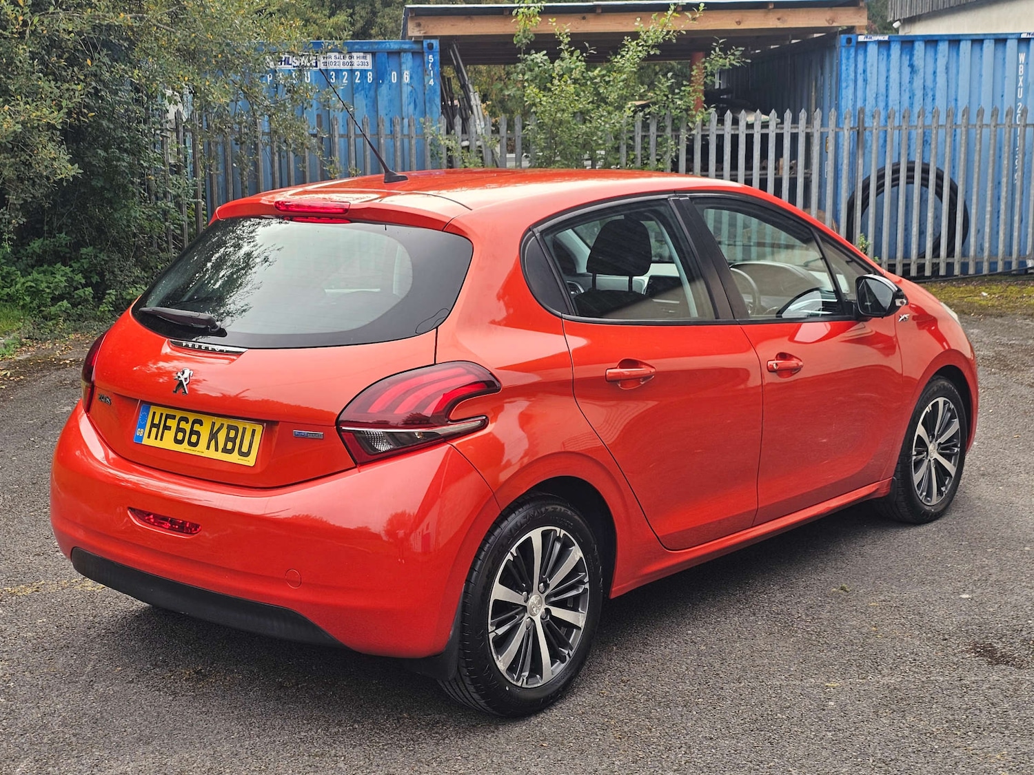 Used Peugeot 208 2016 for sale - 76126189: Photo 7