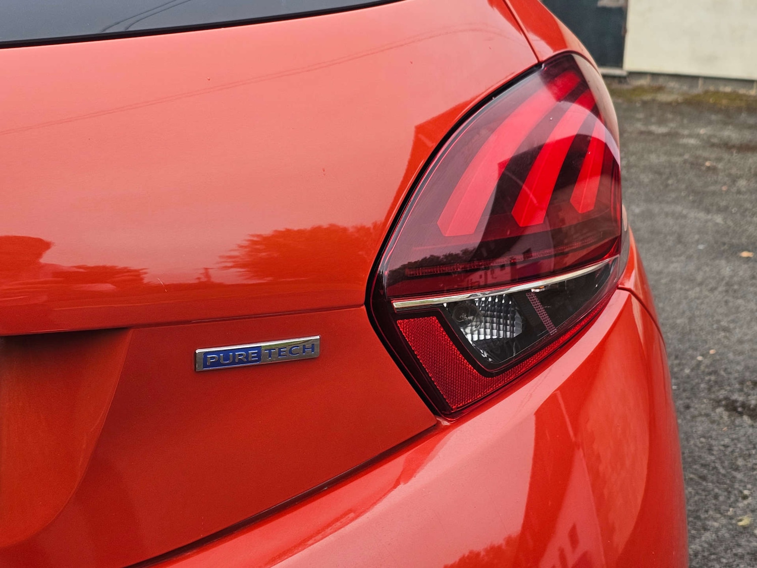 Used Peugeot 208 2016 for sale - 76126189: Photo 9