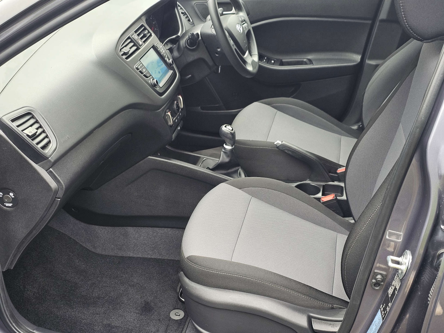 Used Hyundai i20 2019 for sale - 77903032: Photo 16