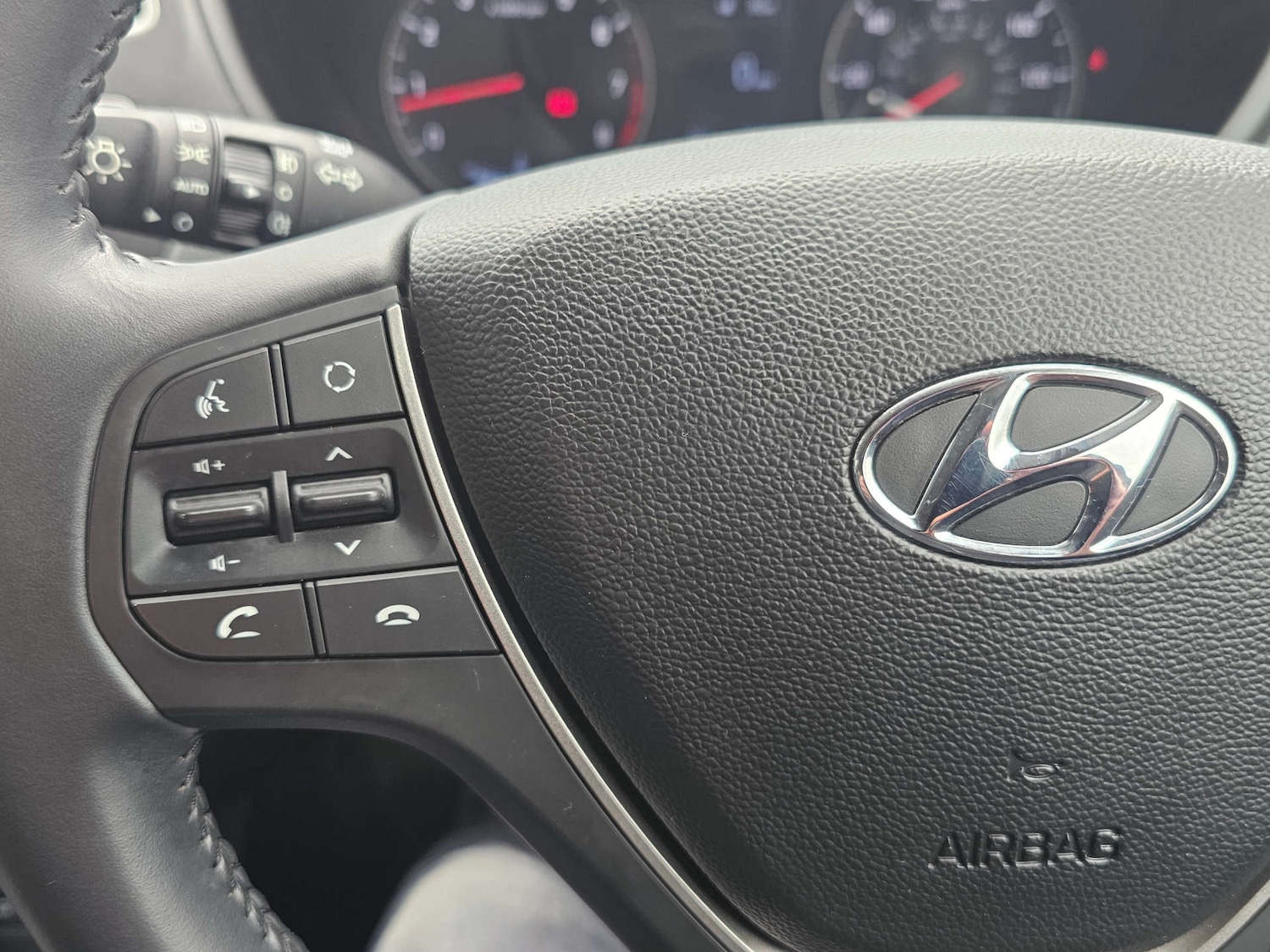 Used Hyundai i20 2019 for sale - 77903032: Photo 29