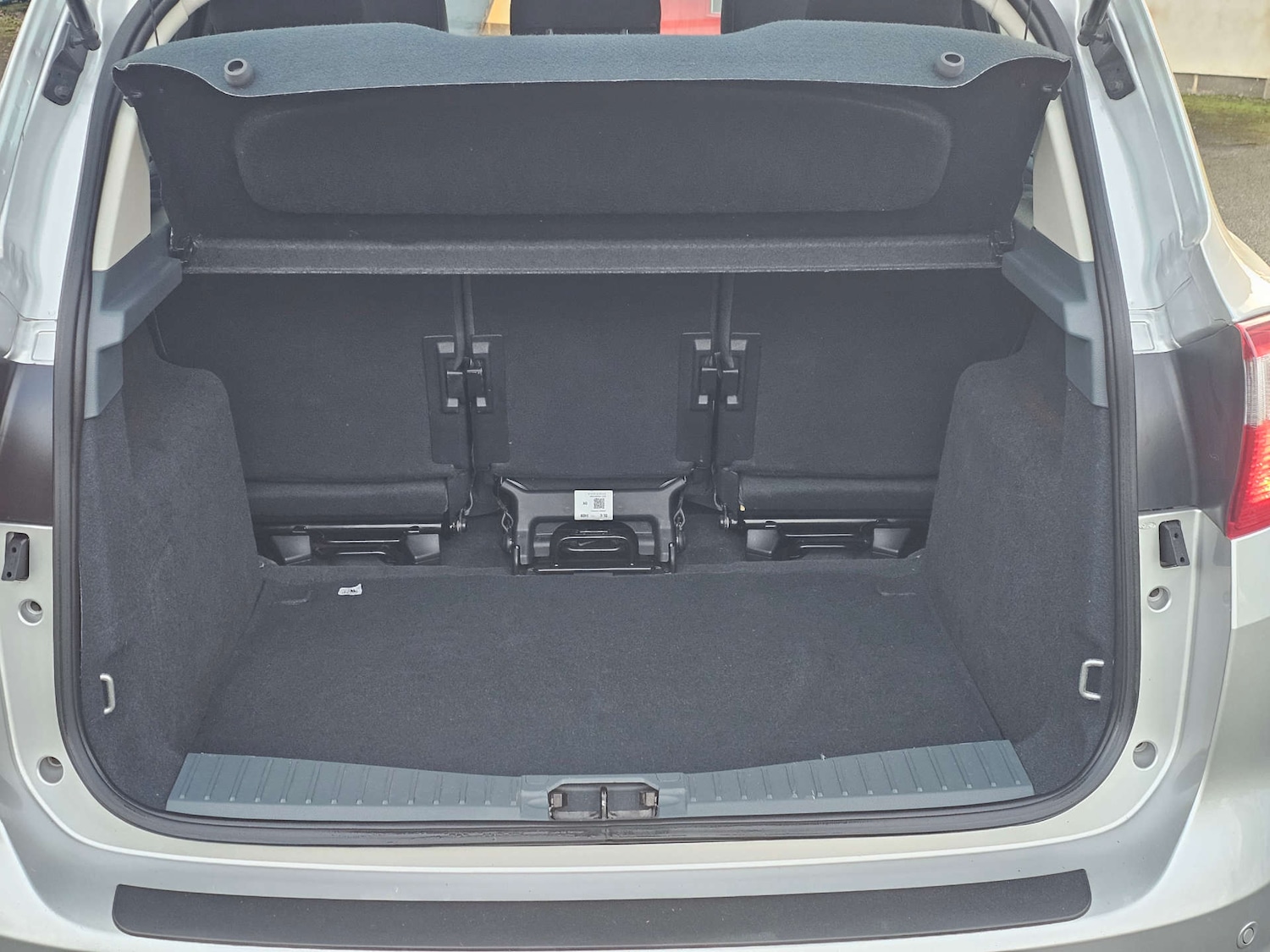 Used Ford C-Max 2015 for sale - 76934875: Photo 12