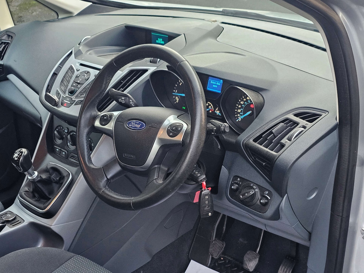 Used Ford C-Max 2015 for sale - 76934875: Photo 15