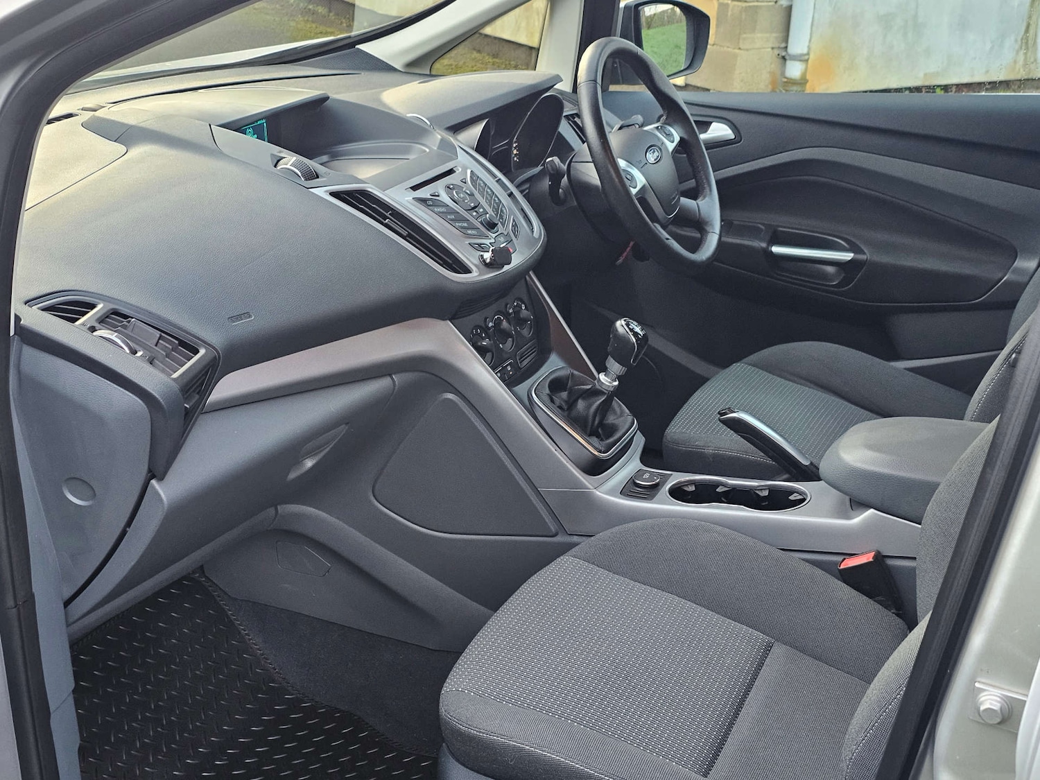 Used Ford C-Max 2015 for sale - 76934875: Photo 25