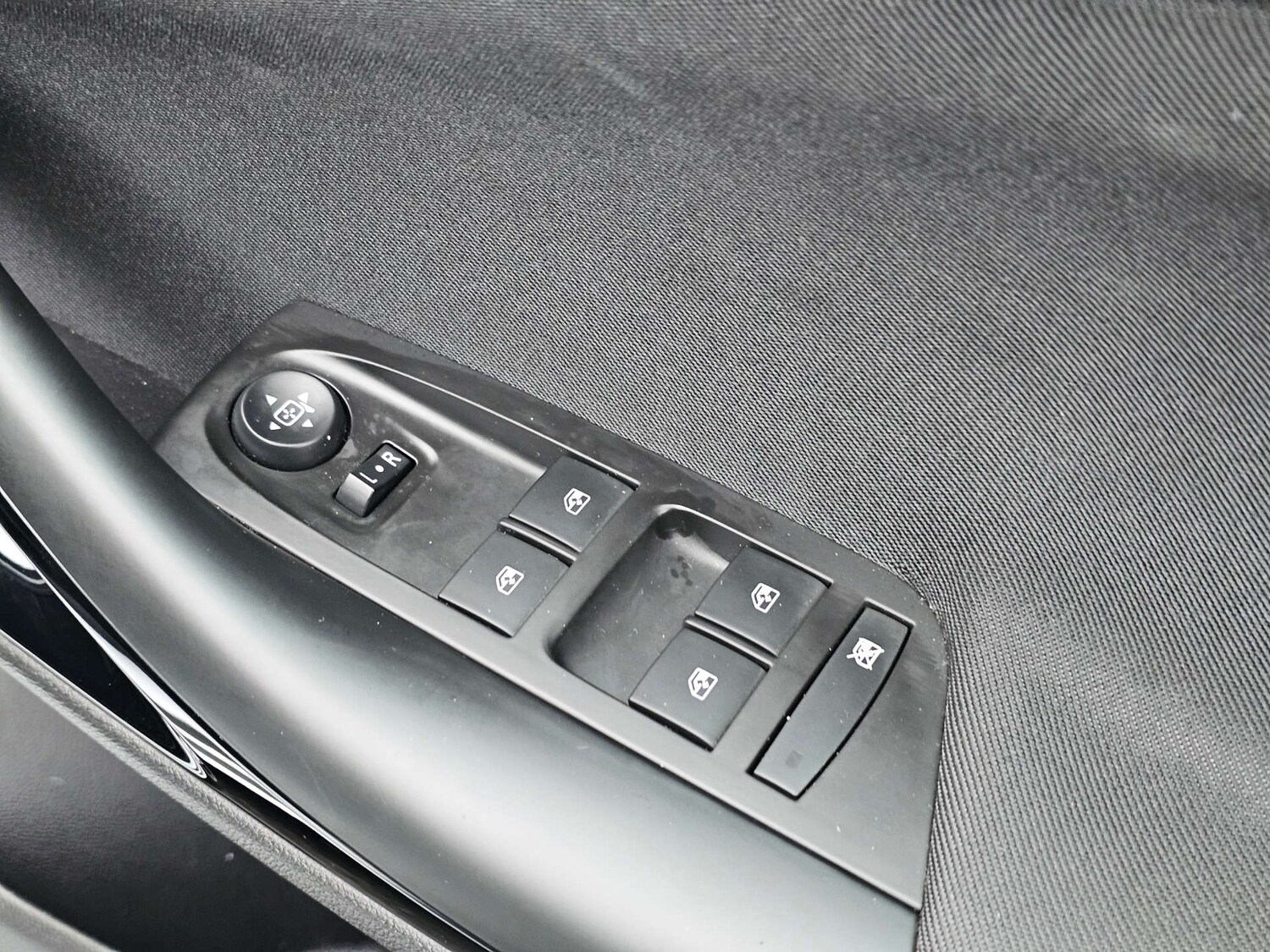 Used Vauxhall Astra 2018 for sale - 77364263: Photo 20