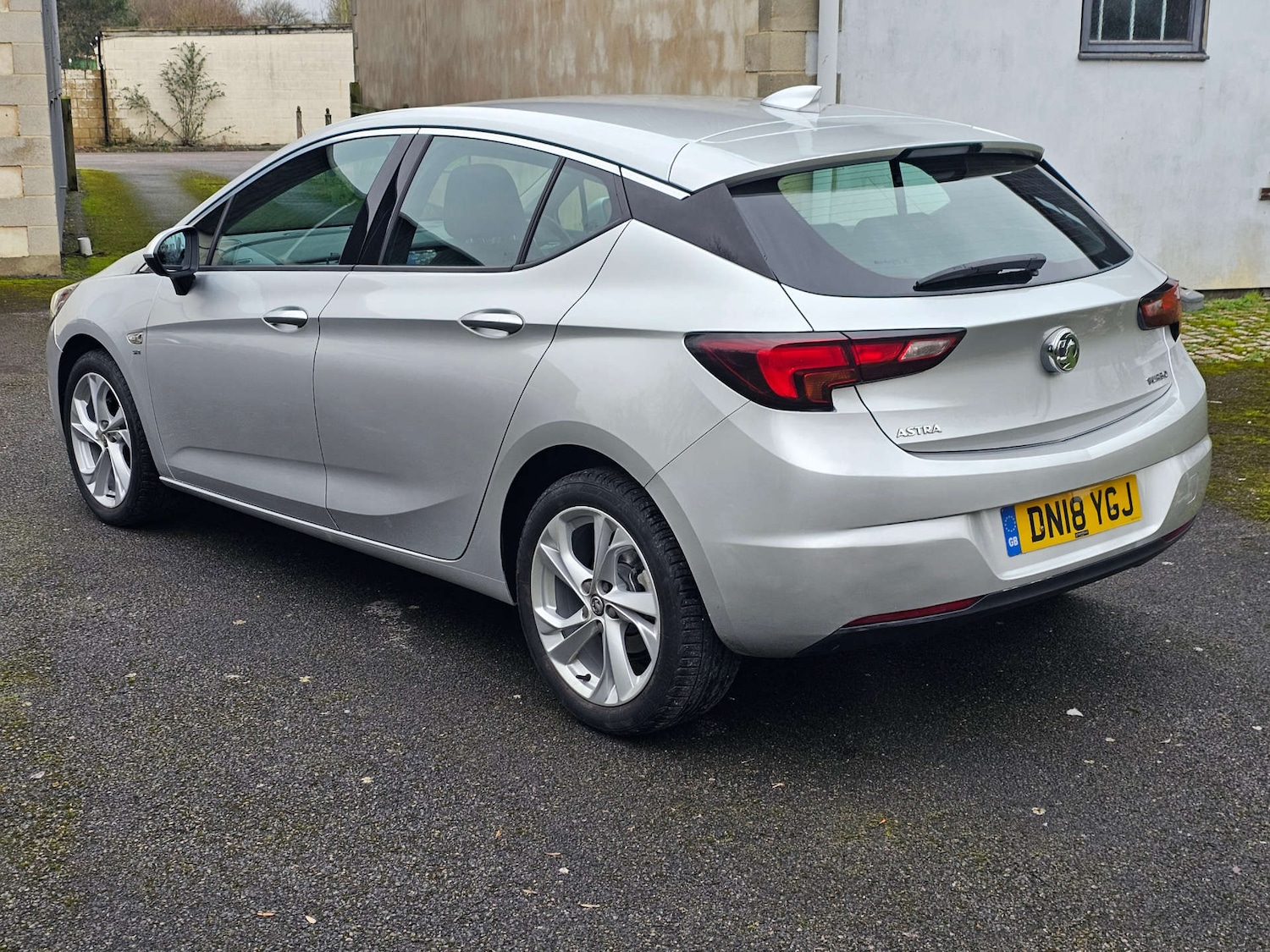 Used Vauxhall Astra 2018 for sale - 77364263: Photo 3