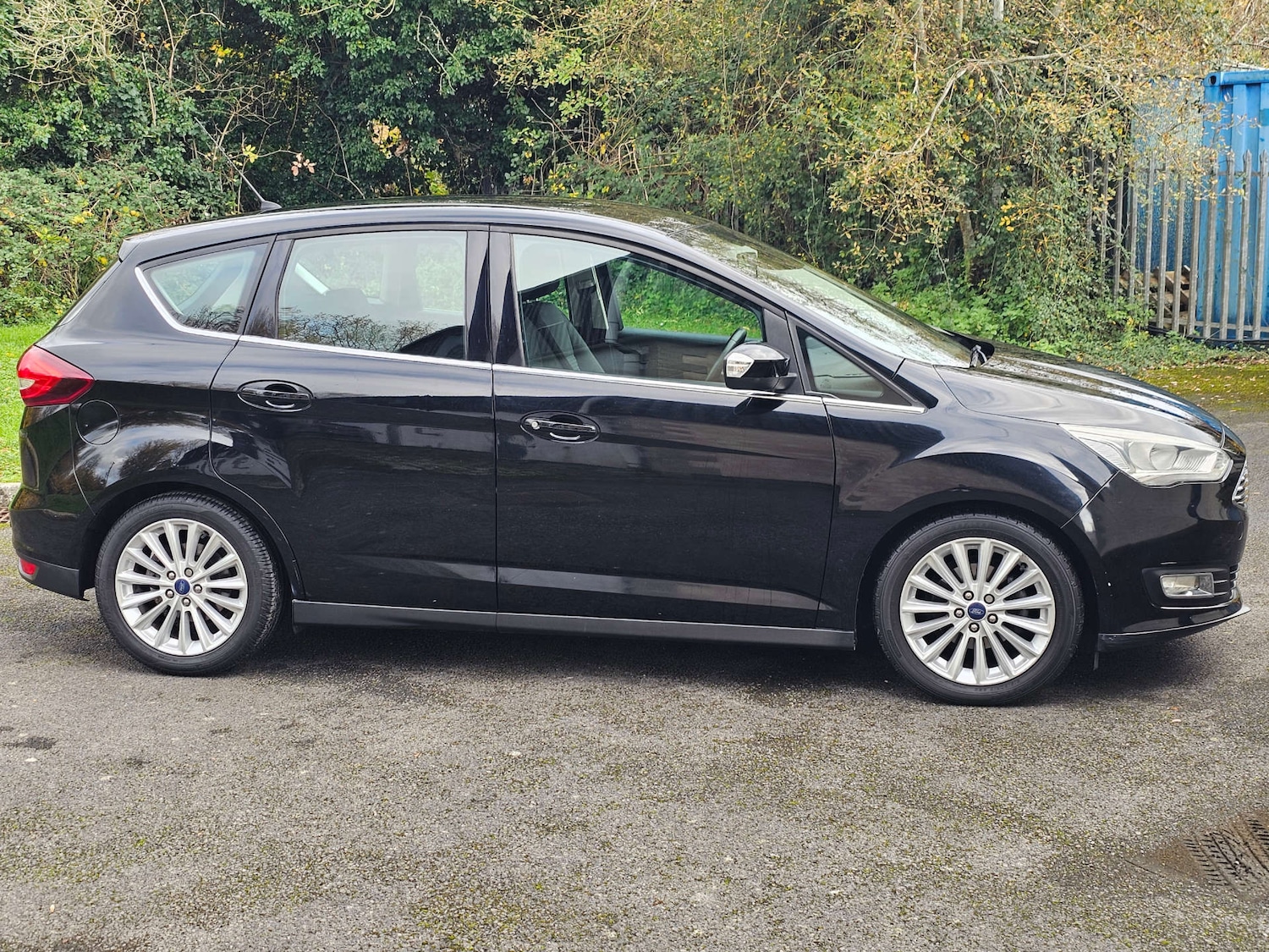 Used Ford C-Max 2016 for sale - 76493608: Photo 2