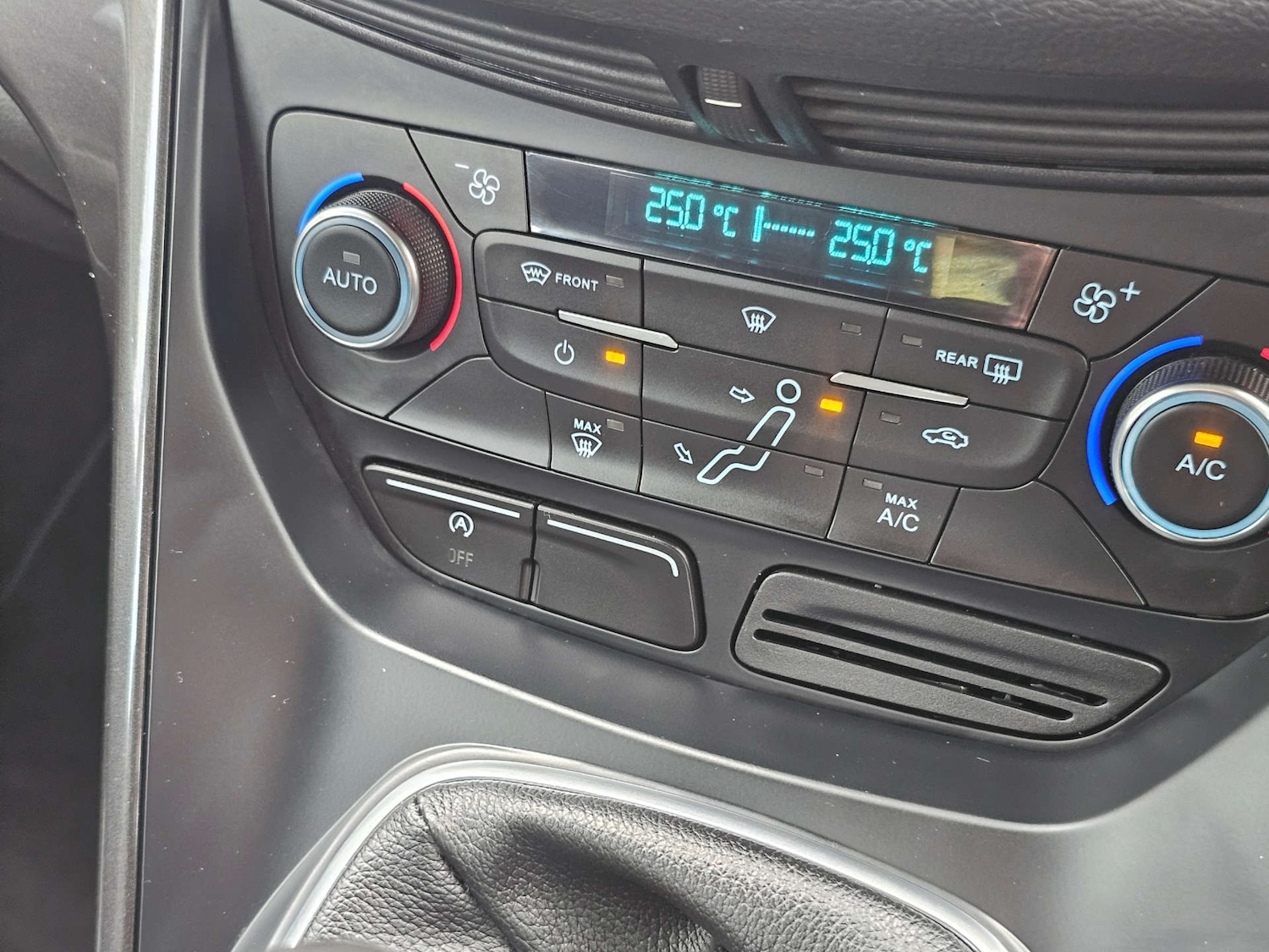 Used Ford C-Max 2016 for sale - 76493608: Photo 29