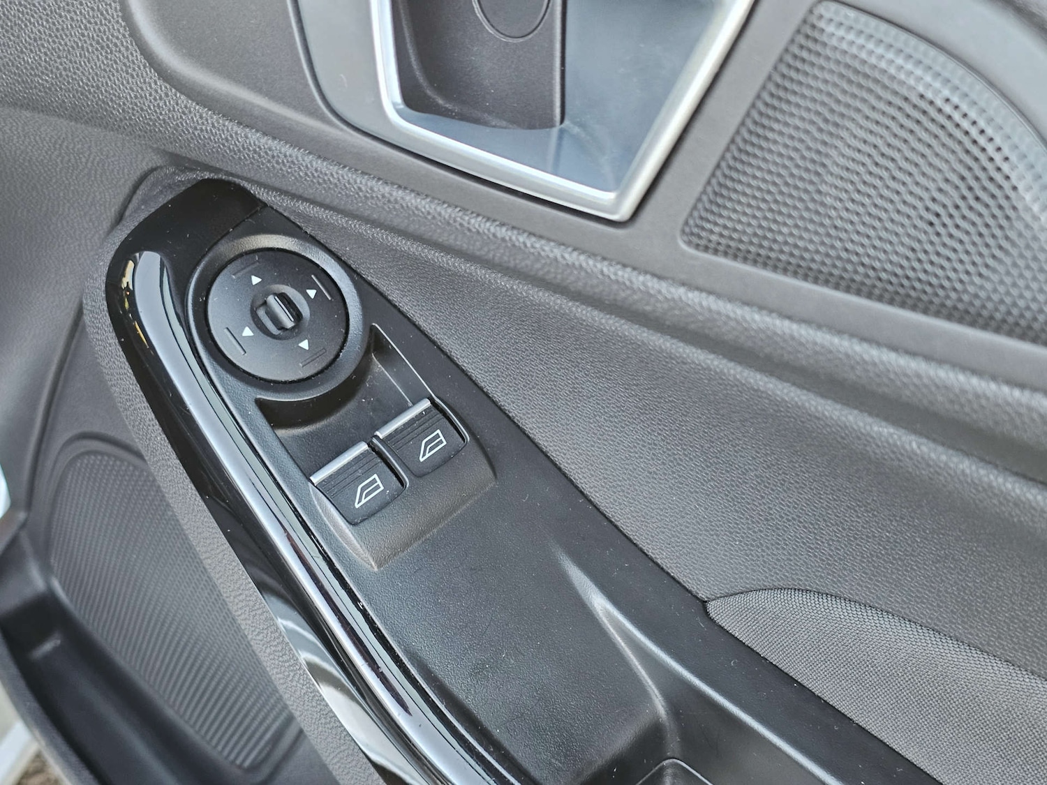 Used Ford Fiesta 2015 for sale - 77926986: Photo 23