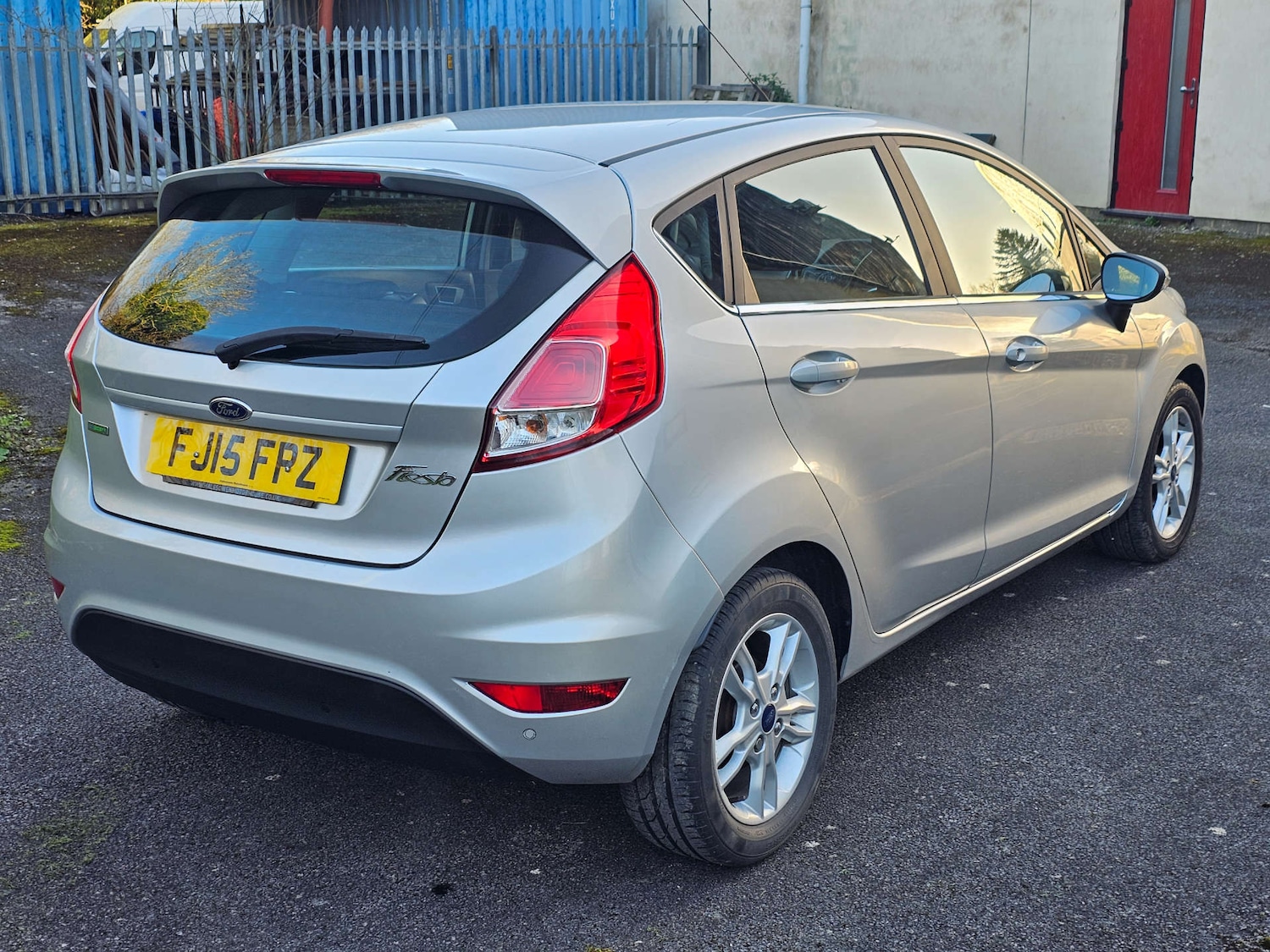 Used Ford Fiesta 2015 for sale - 77926986: Photo 3