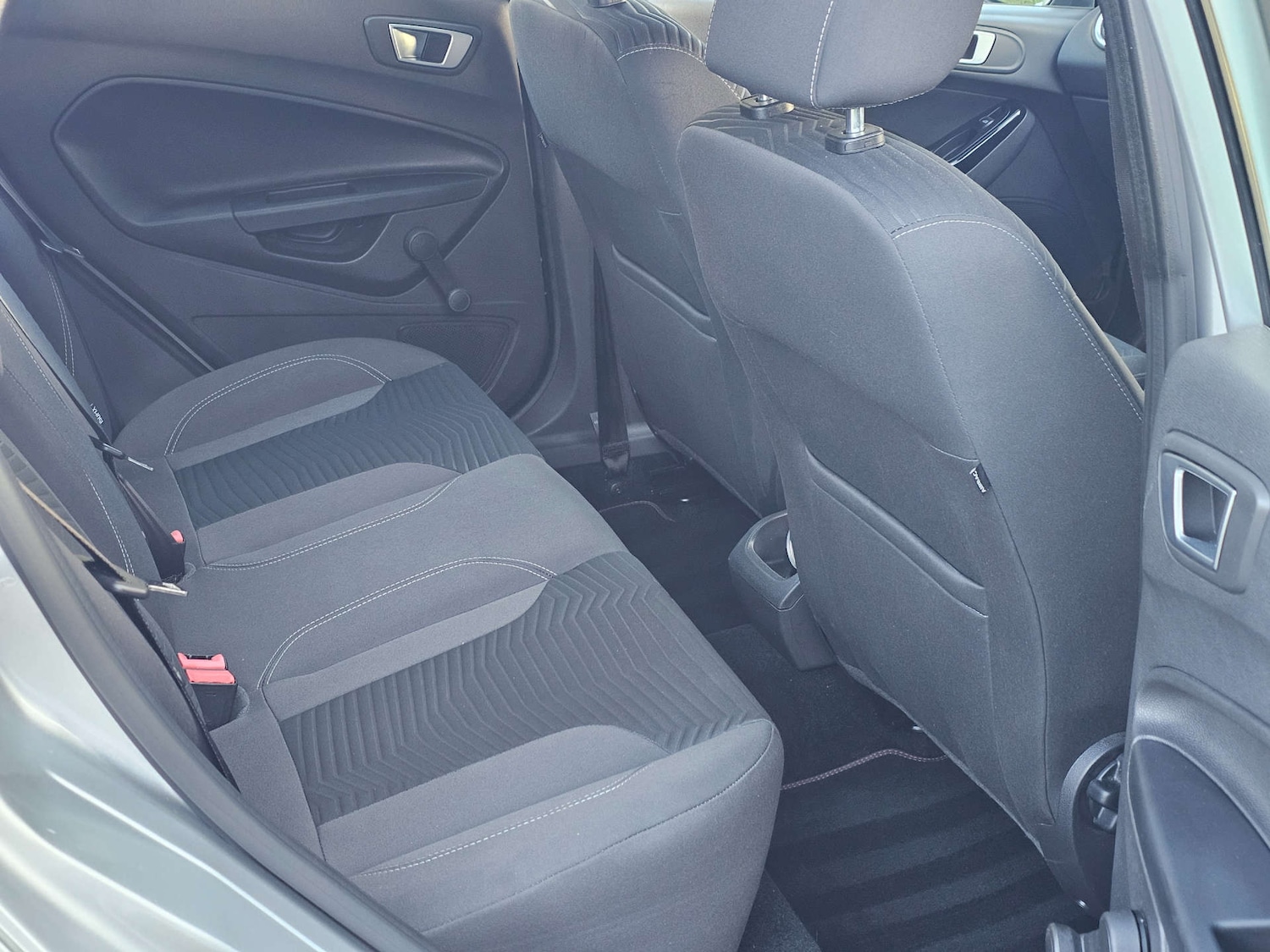 Used Ford Fiesta 2015 for sale - 77926986: Photo 6