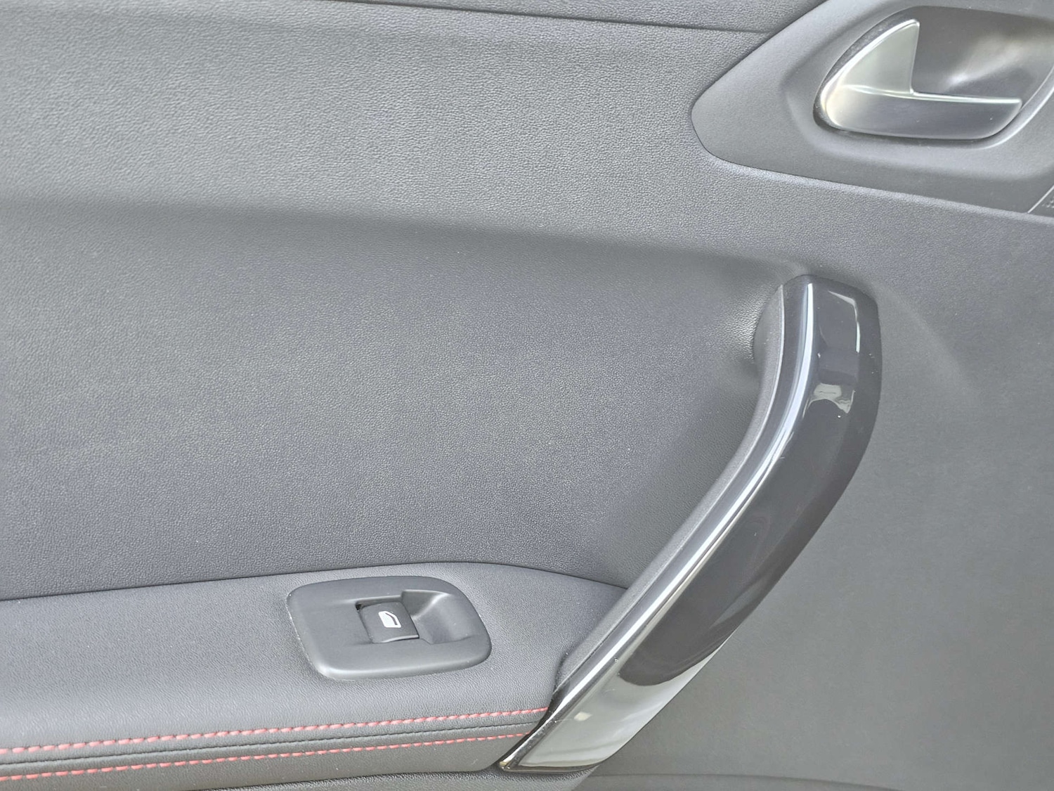 Used Peugeot 208 2018 for sale - 77562673: Photo 13