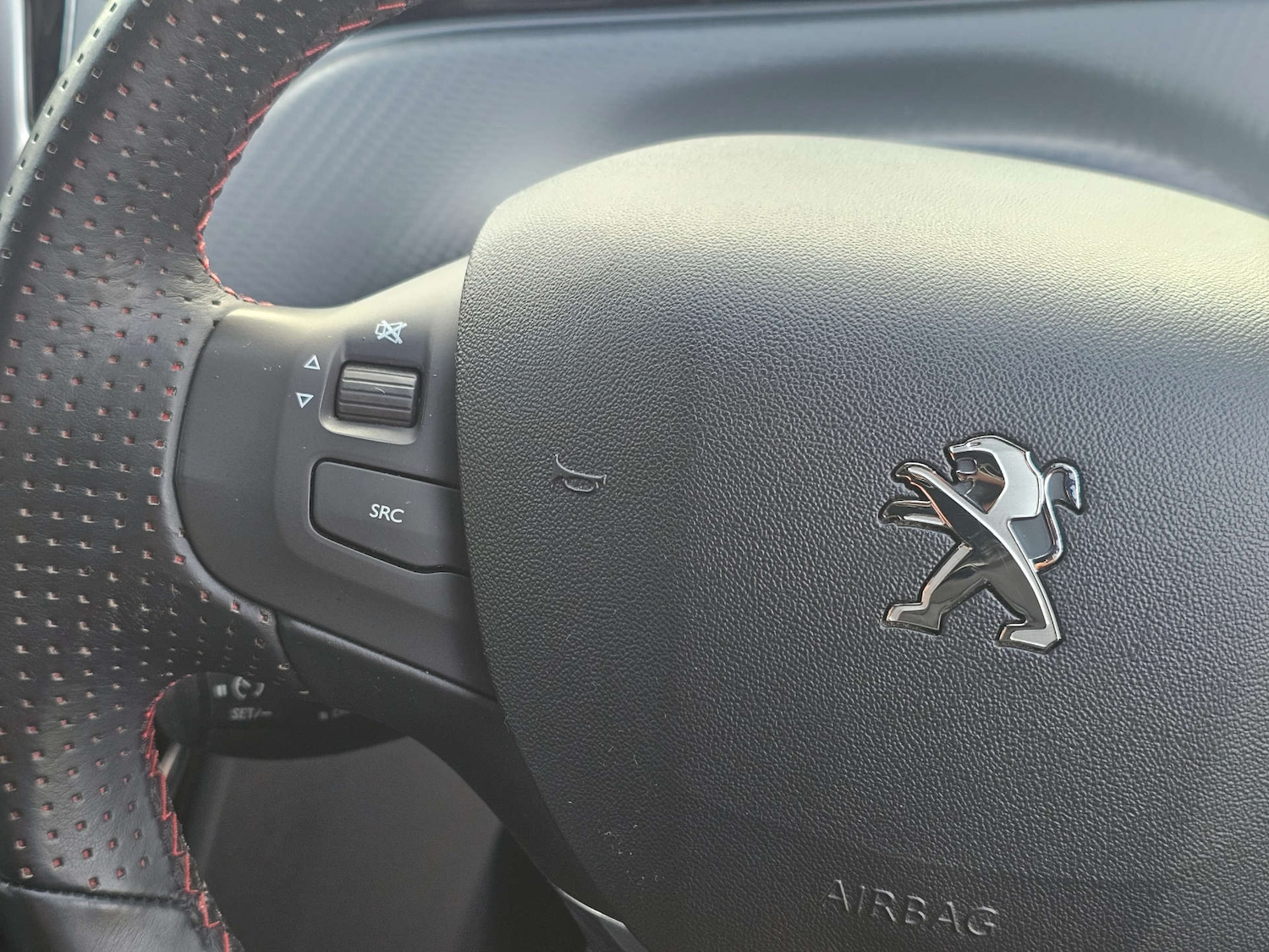 Used Peugeot 208 2018 for sale - 77562673: Photo 24