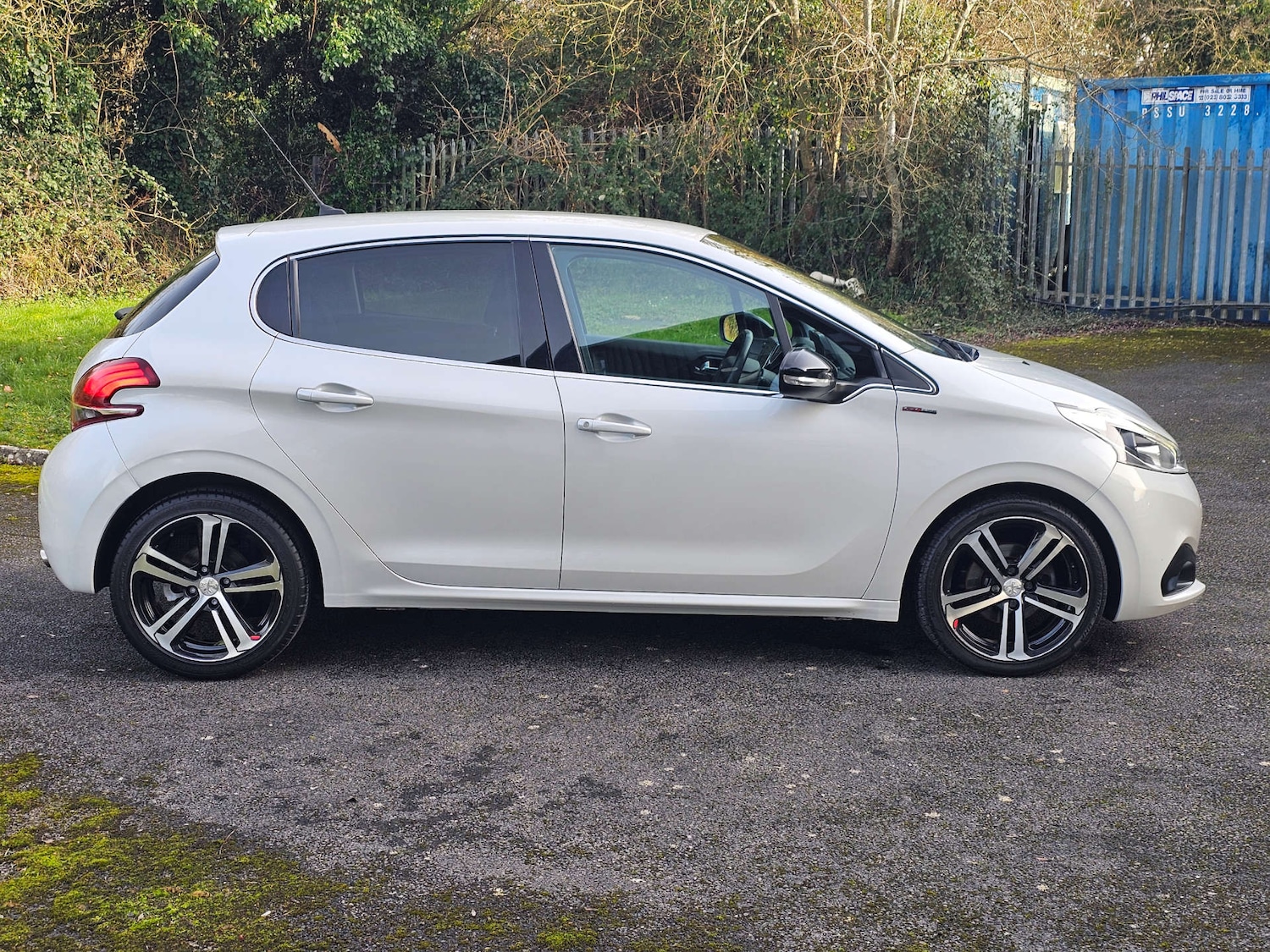 Used Peugeot 208 2018 for sale - 77562673: Photo 3