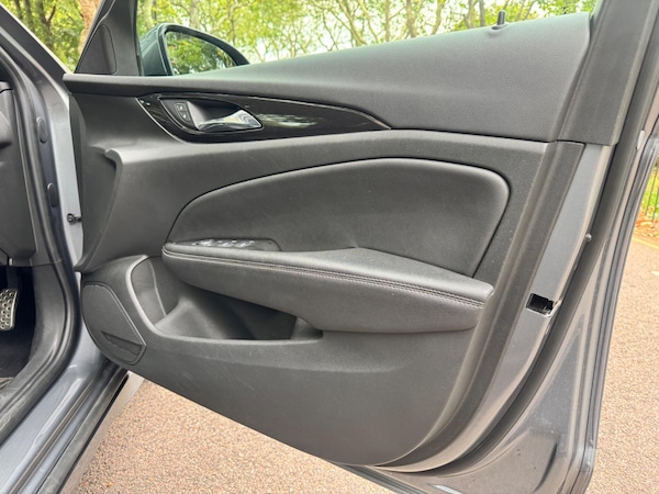 Used Vauxhall Insignia 2019 for sale - 76179653: Photo 21