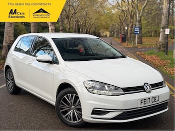 Used Volkswagen Golf 2017 for sale - 76688560: Photo