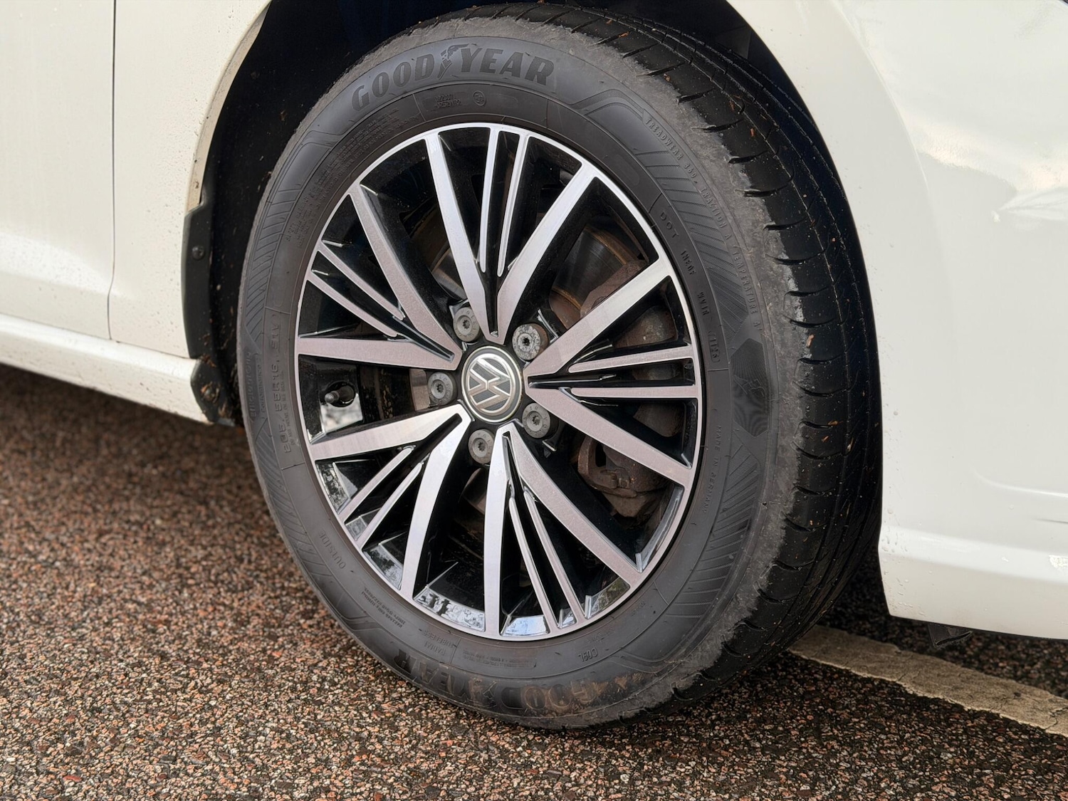 Used Volkswagen Golf 2017 for sale - 76688560: Photo 30