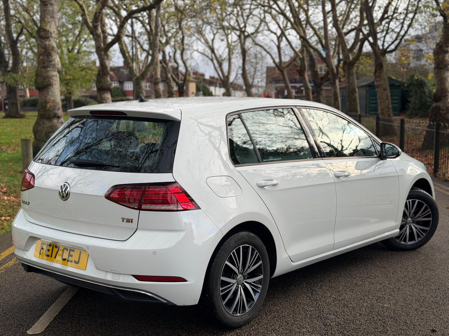 Used Volkswagen Golf 2017 for sale - 76688560: Photo 7