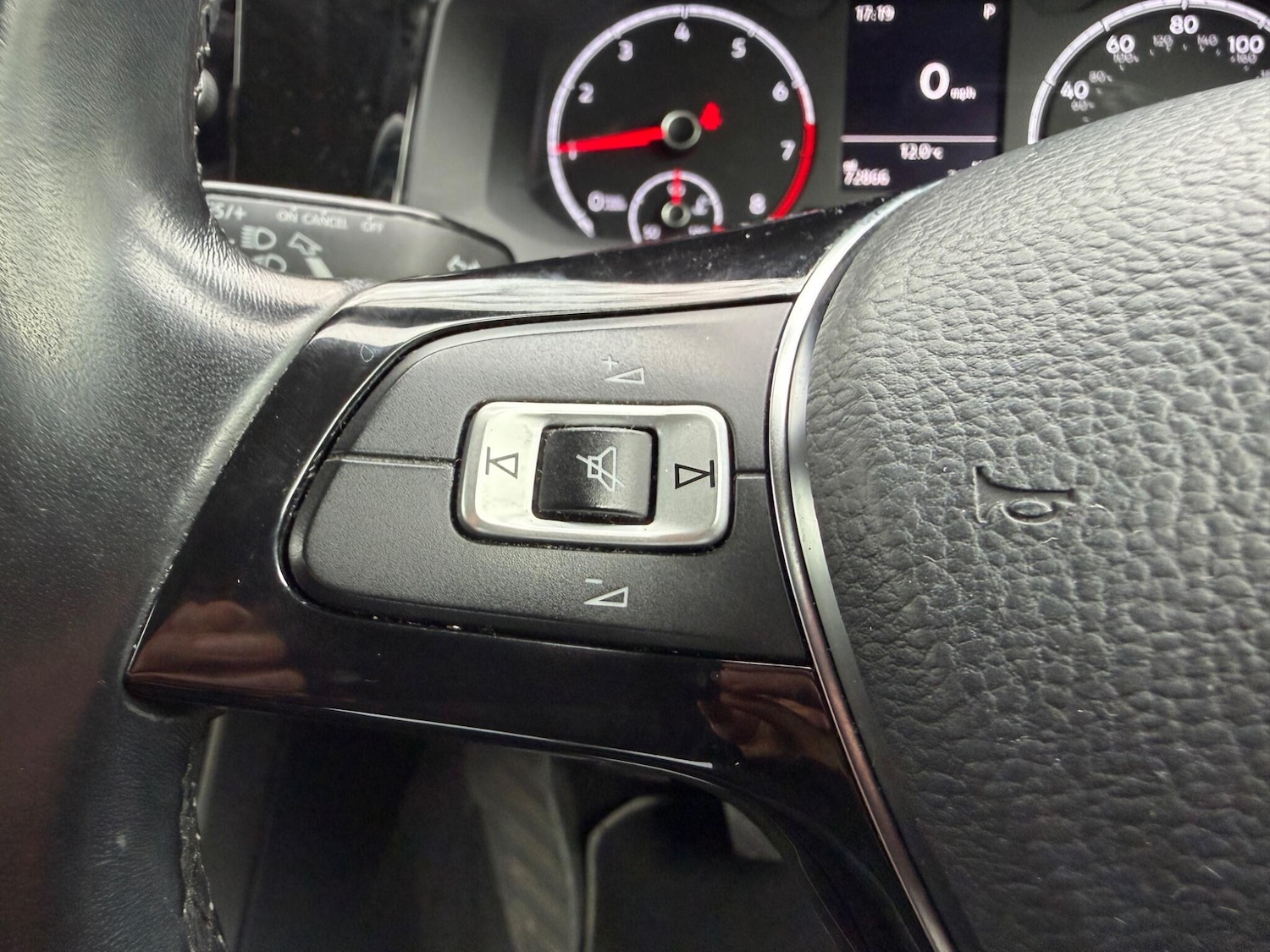 Used Volkswagen Polo 2018 for sale - 78184342: Photo 24