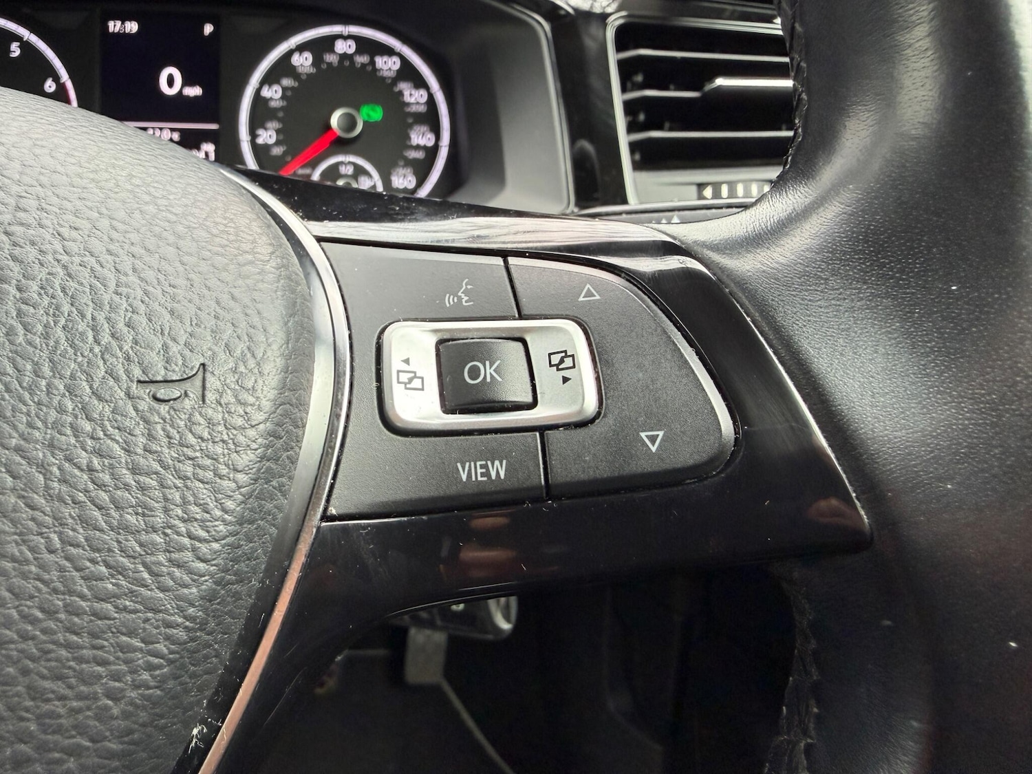 Used Volkswagen Polo 2018 for sale - 78184342: Photo 25