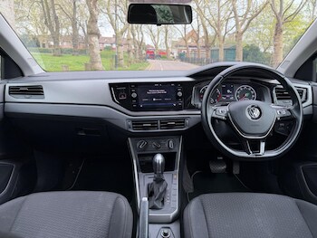 Used Volkswagen Polo 2018 for sale - 78184342: Photo