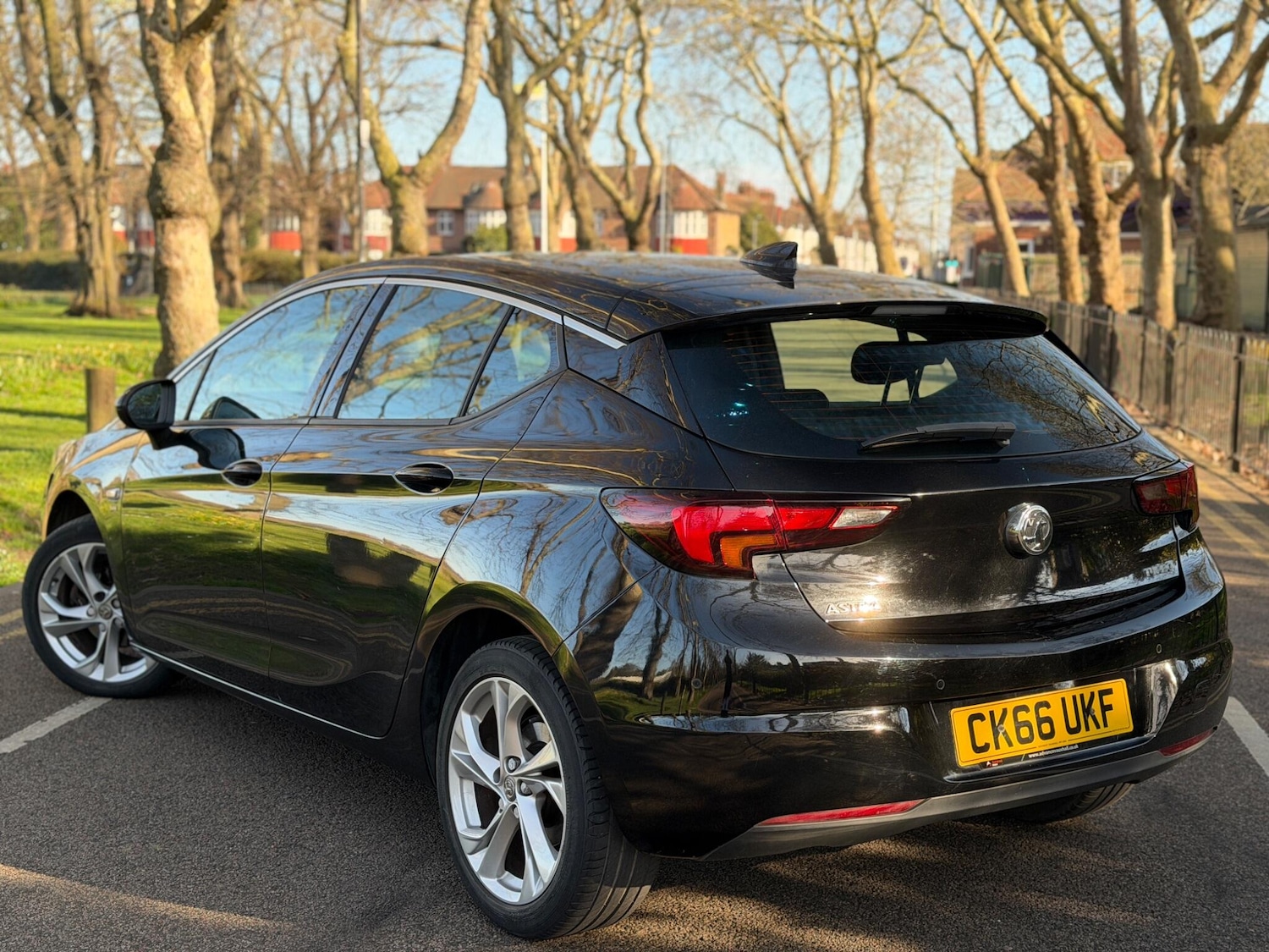 Used Vauxhall Astra 2016 for sale - 77939491: Photo 2