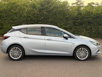 Used Vauxhall Astra 2017 for sale - 79180816: Photo