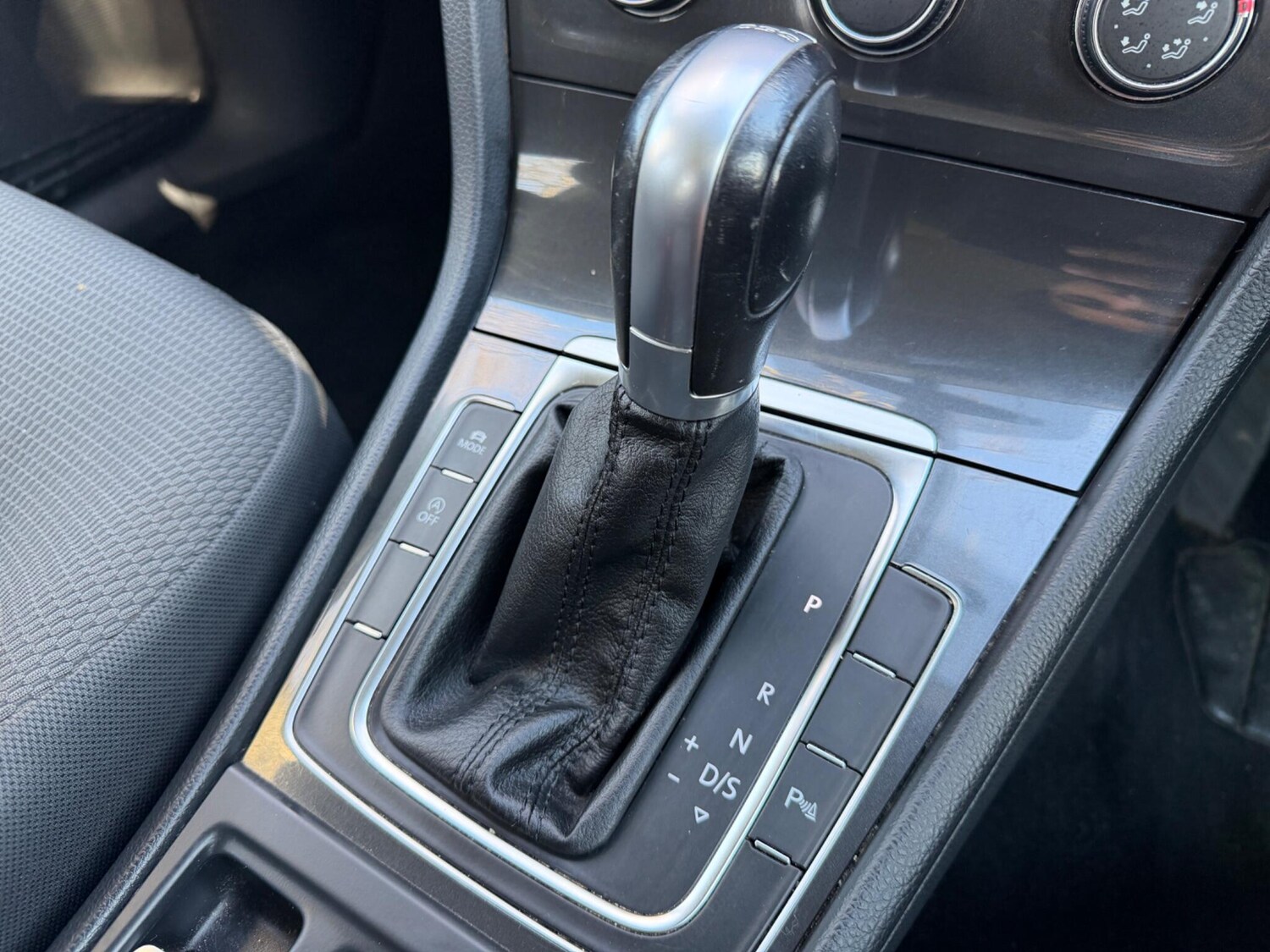 Used Volkswagen Golf for sale - 78157375: Photo 15