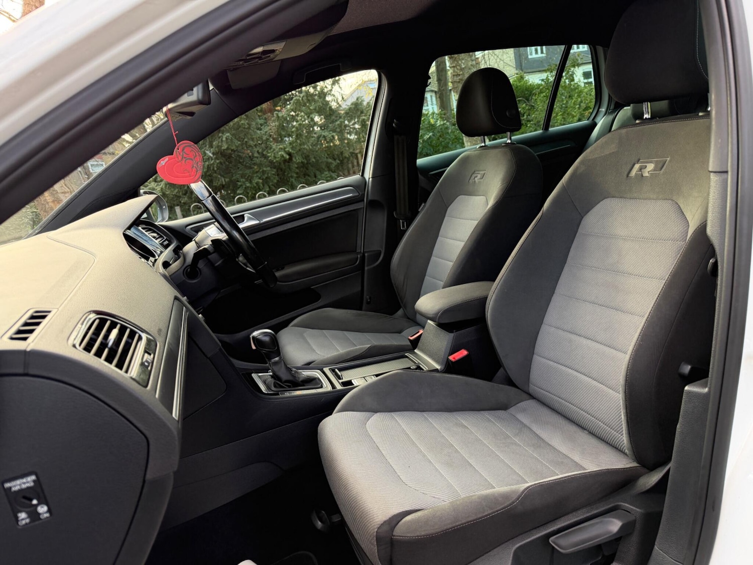 Used Volkswagen Golf 2016 for sale - 76742749: Photo 10