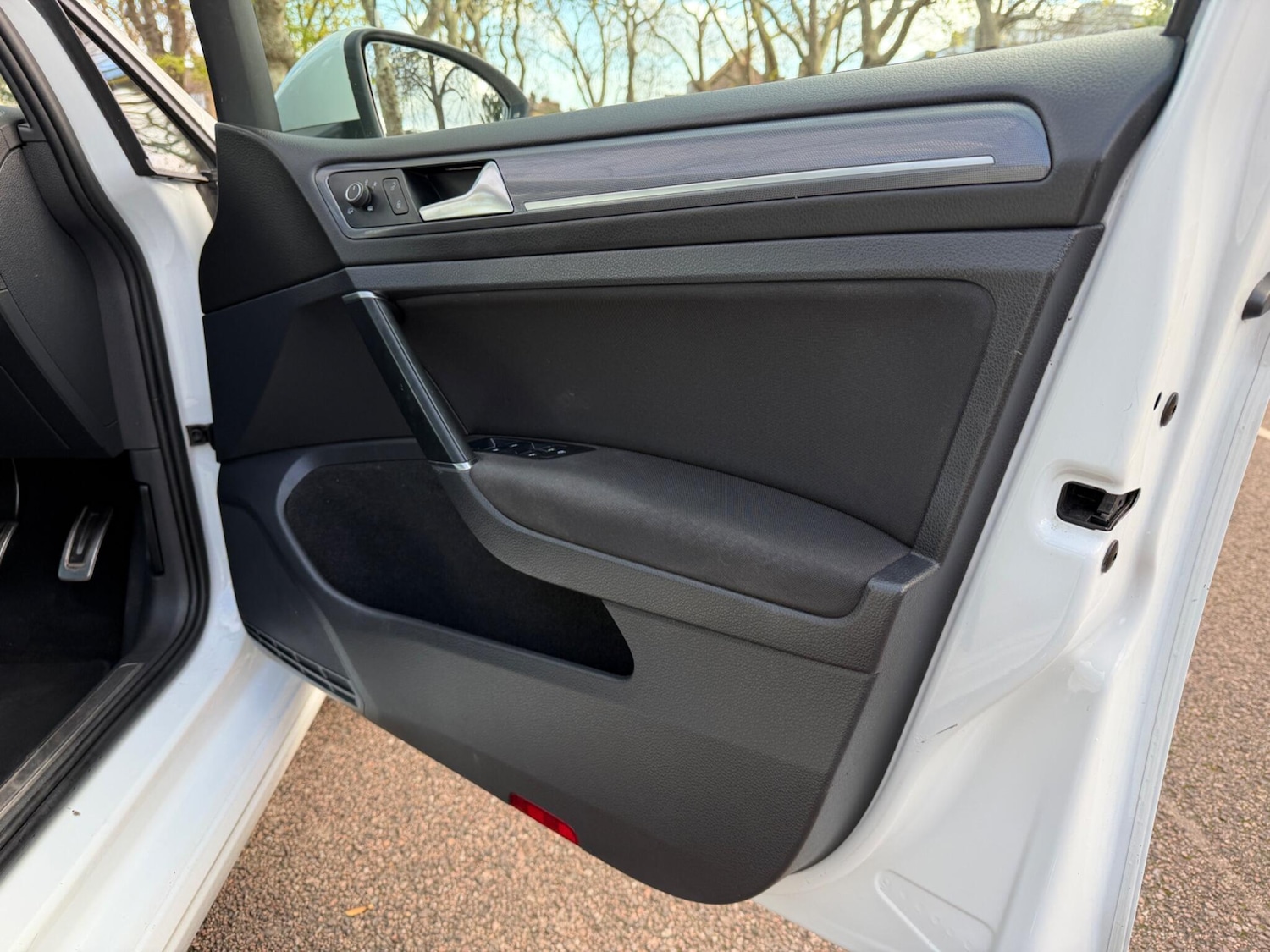 Used Volkswagen Golf 2016 for sale - 76742749: Photo 21