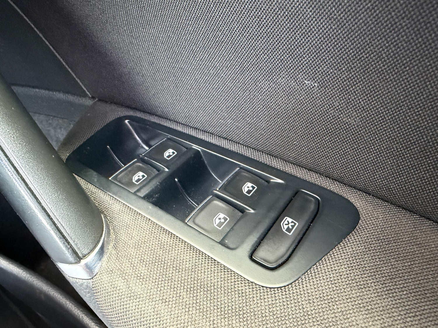 Used Volkswagen Golf 2016 for sale - 76742749: Photo 22