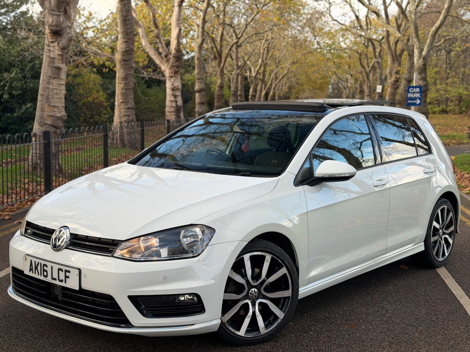 Used Volkswagen Golf 2016 for sale - 76742749: Photo 6