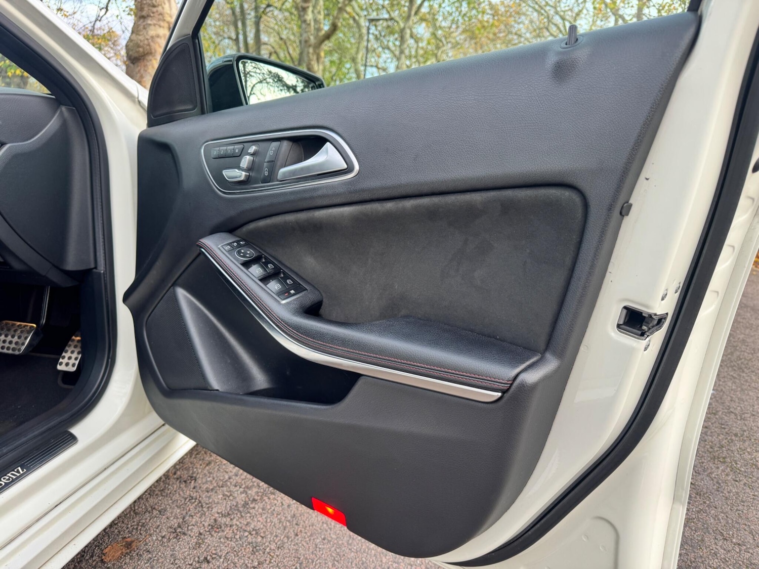 Used Mercedes-Benz A-Class 2017 for sale - 76561633: Photo 21