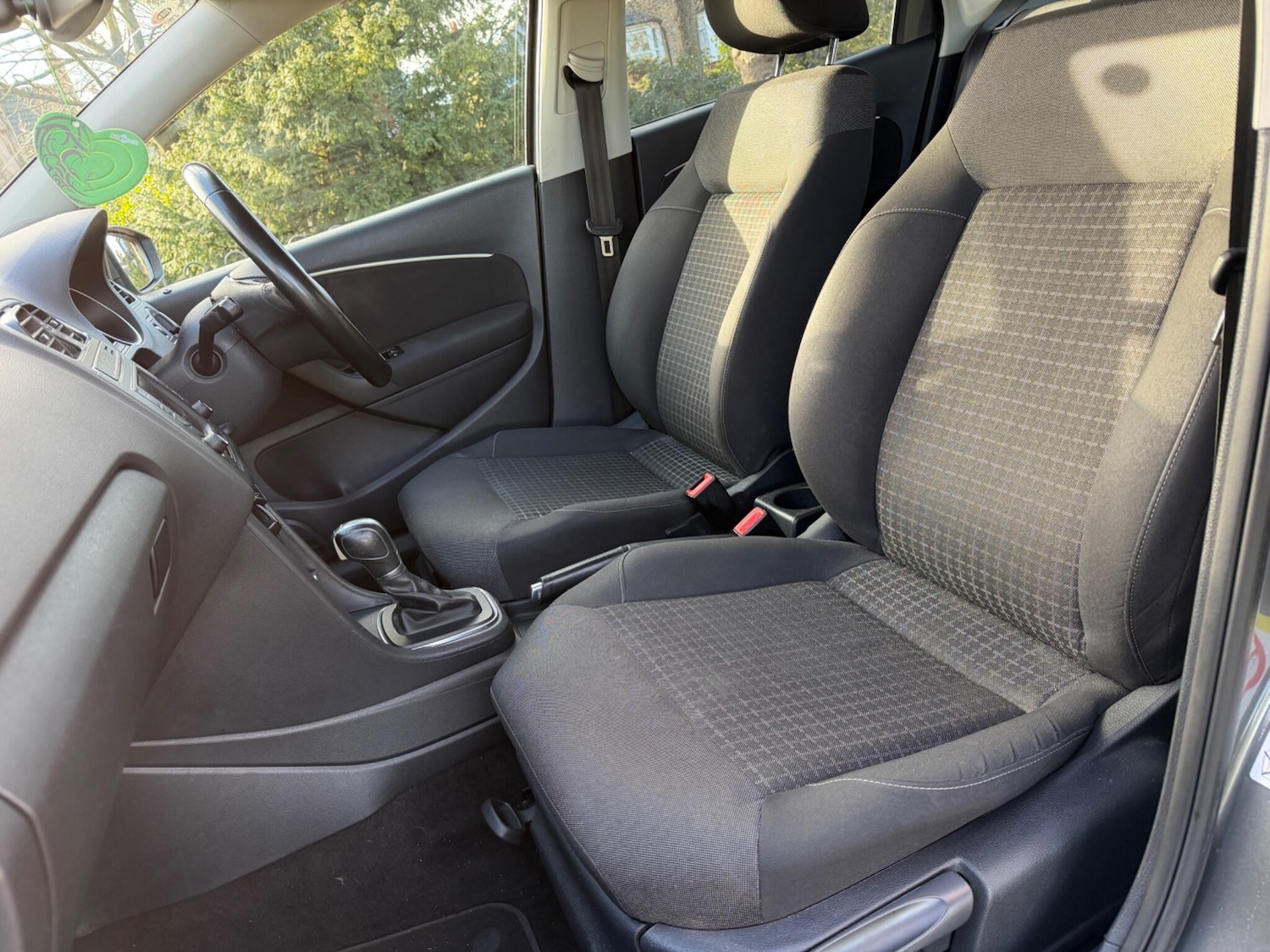 Used Volkswagen Polo for sale - 77230305: Photo 10