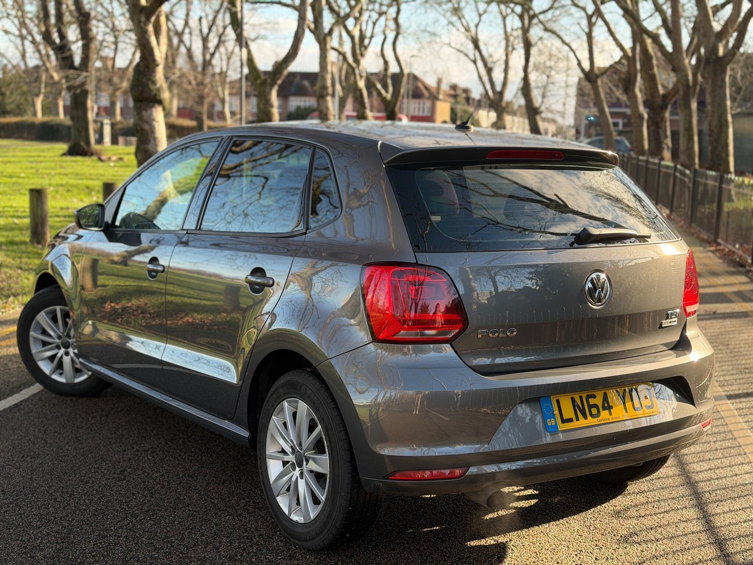 Used Volkswagen Polo for sale - 77230305: Photo 2