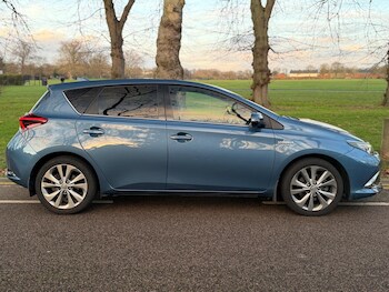 Used Toyota Auris 2016 for sale - 77242365: Photo