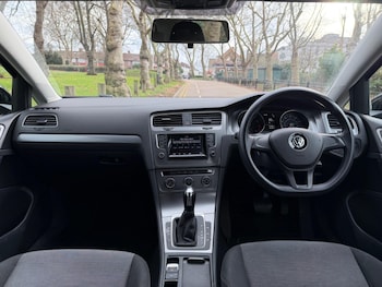 Used Volkswagen Golf 2013 for sale - 77163285: Photo