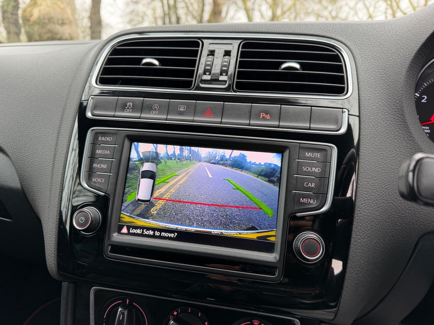 Used Volkswagen Polo for sale - 77793524: Photo 11