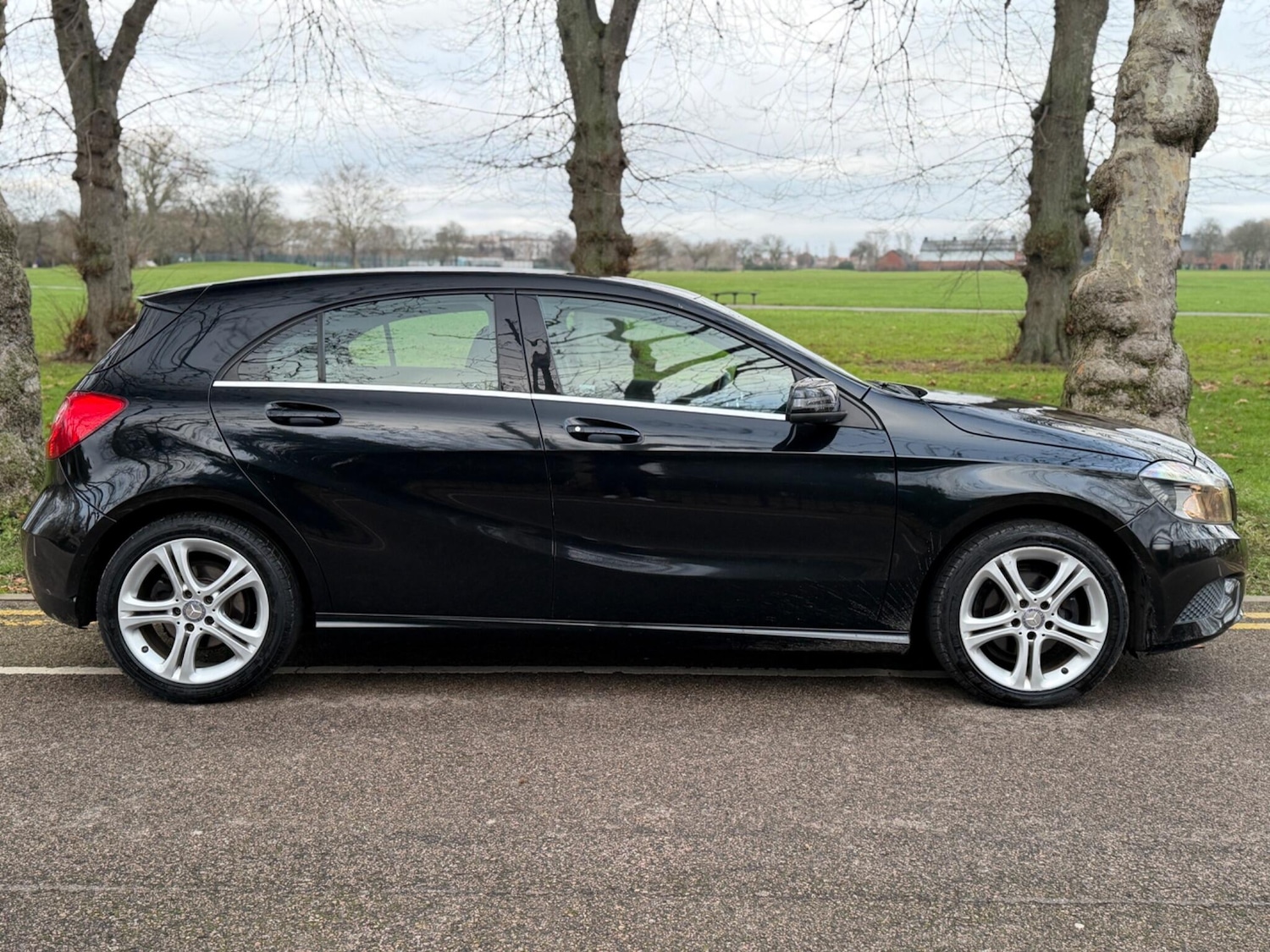 Used Mercedes-Benz A-Class 2015 for sale - 77163375: Photo 3