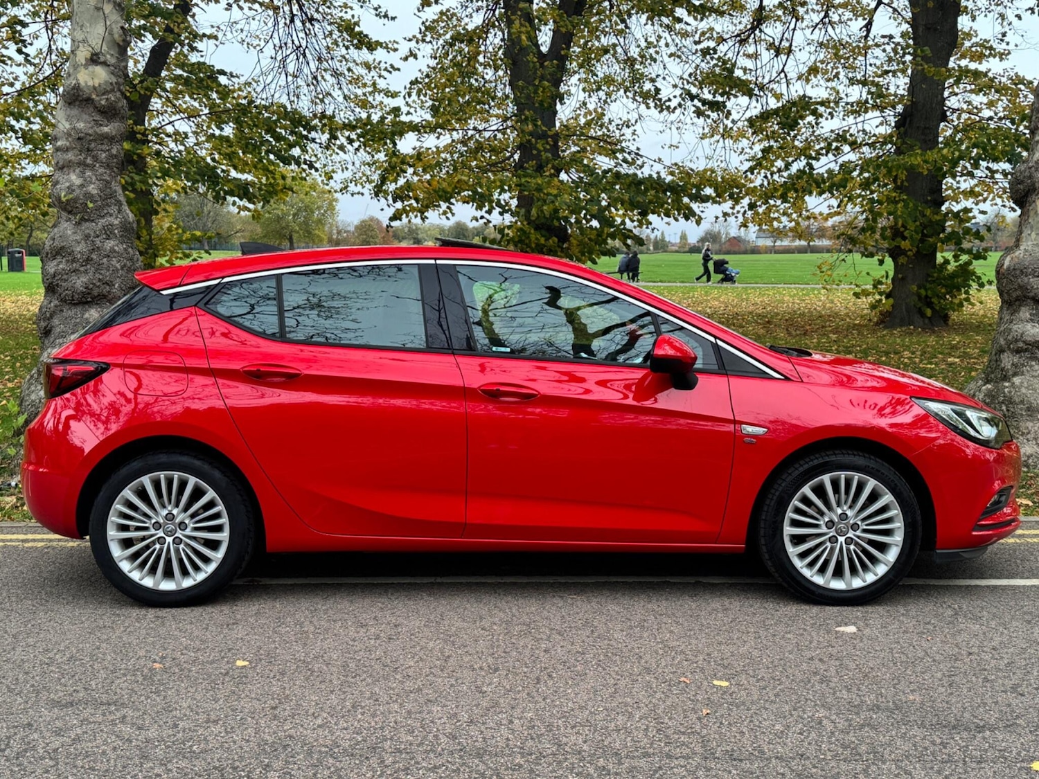 Used Vauxhall Astra 2016 for sale - 76432707: Photo 3
