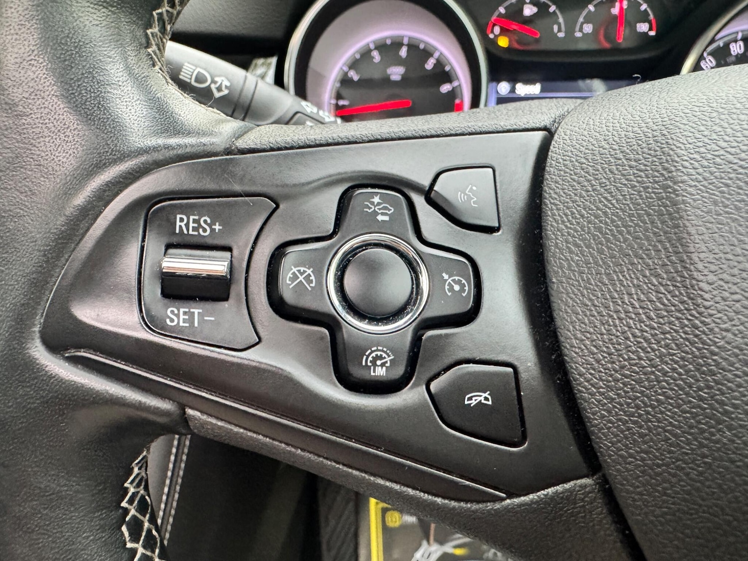 Used Vauxhall Astra 2016 for sale - 76432707: Photo 31