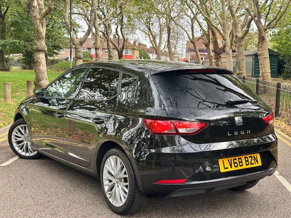 Used SEAT Leon 2018 for sale - 76179842: Photo 2