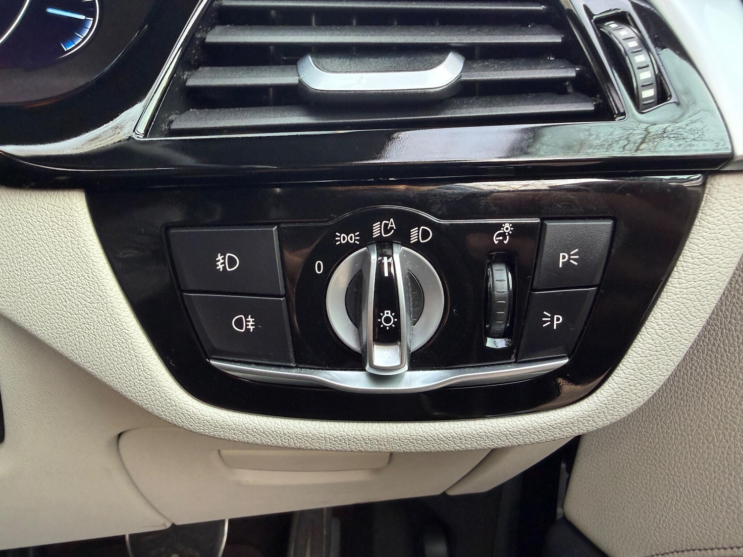 Used BMW 5 Series 2018 for sale - 77387024: Photo 26