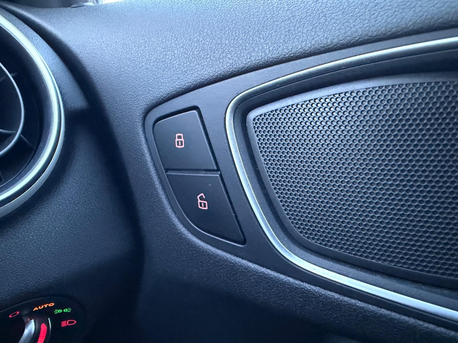 Used Audi A1 for sale - 77267298: Photo 24