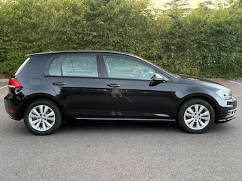 Used Volkswagen Golf 2017 for sale - 79396250: Photo