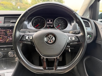 Used Volkswagen Golf 2017 for sale - 79396250: Photo